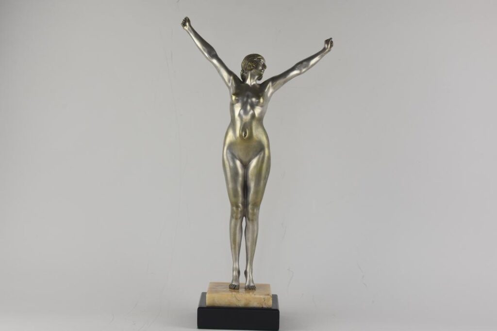 Art Deco bronze figure by Demetre Chiparus - L'Eveil or Awakening