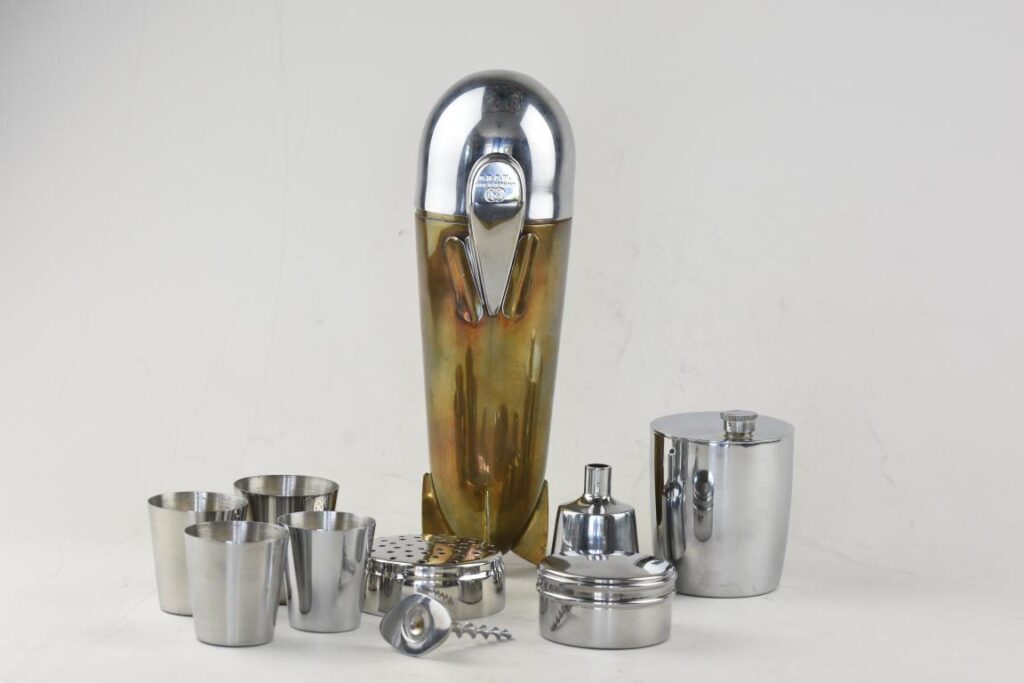 Art Deco Zeppelin Cocktail Shaker