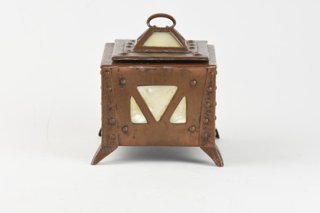 Arts crafts inkwell
