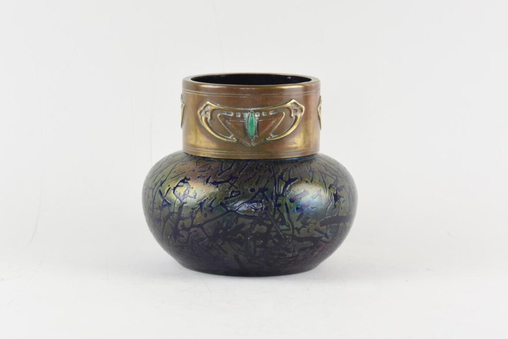 iridescent secessionist bohemian kralik vase